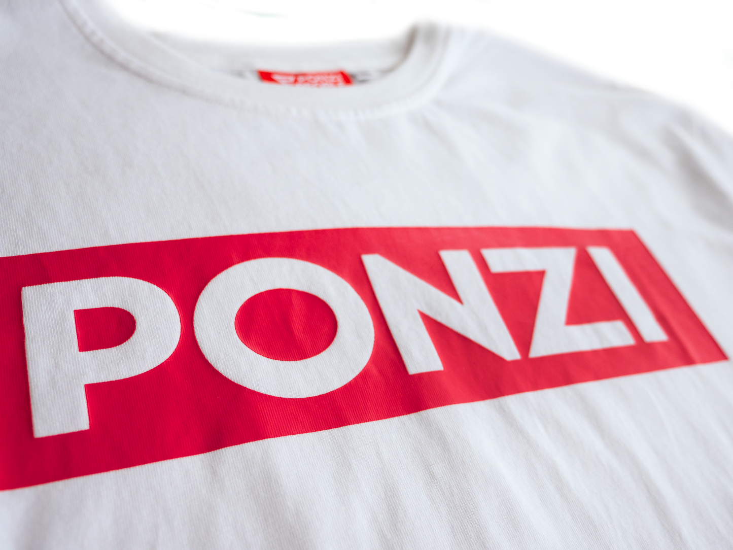 Ponzi Tee